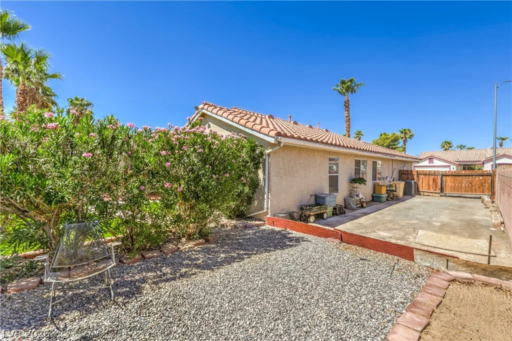 5040 Vista Montana, North Las Vegas, NV 89031