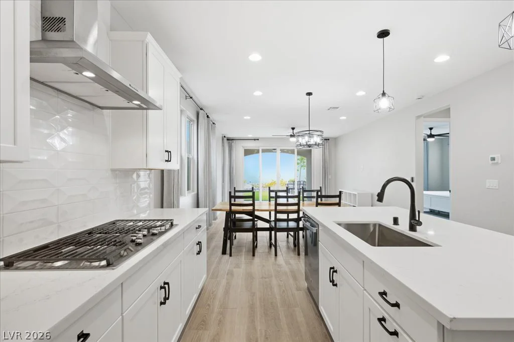 11852 River Hawk, Las Vegas, NV 89138