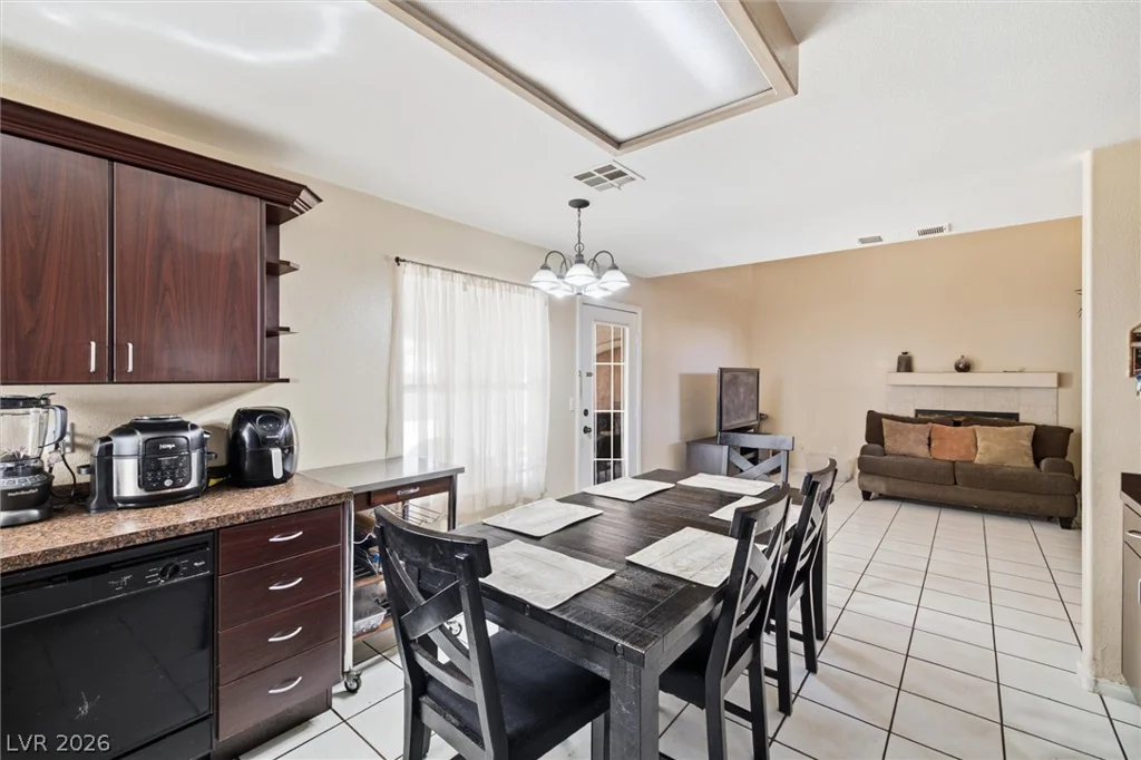5529 Heisman, Las Vegas, NV 89110
