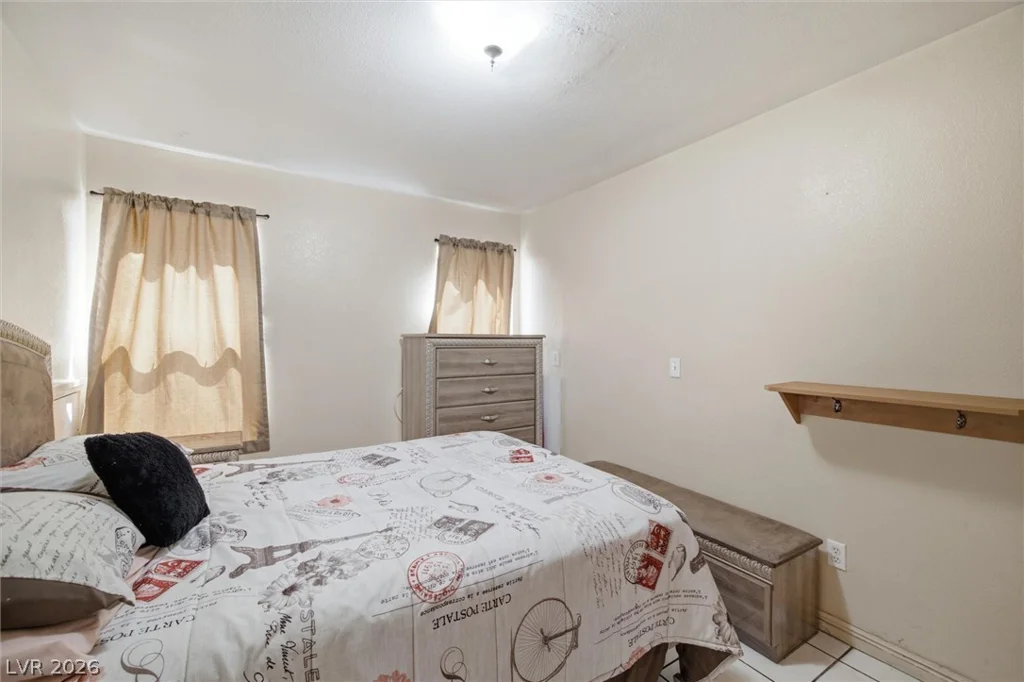 5529 Heisman, Las Vegas, NV 89110