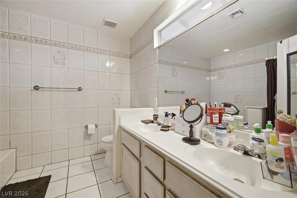 5529 Heisman, Las Vegas, NV 89110