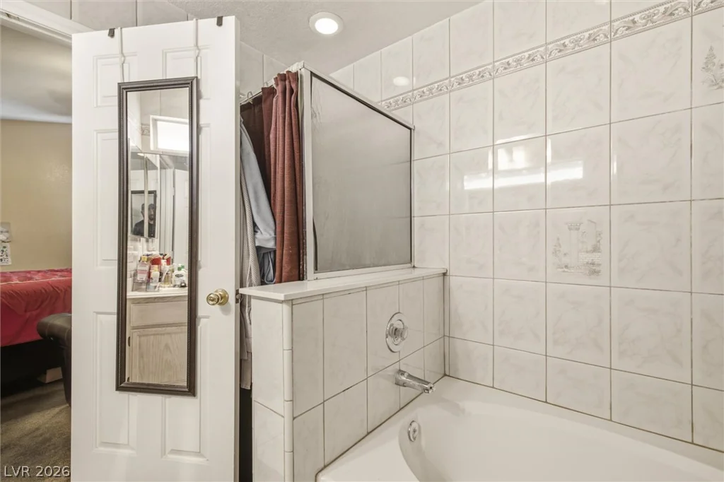 5529 Heisman, Las Vegas, NV 89110