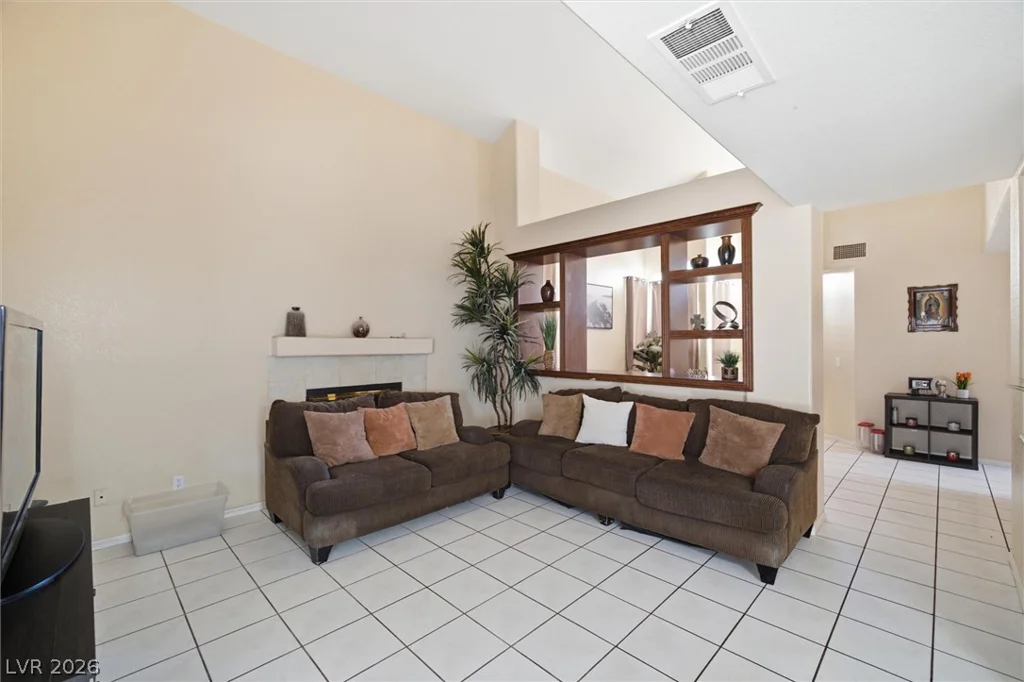5529 Heisman, Las Vegas, NV 89110