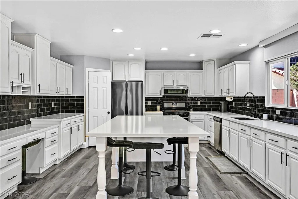 2647 Regency Cove, Las Vegas, NV 89121