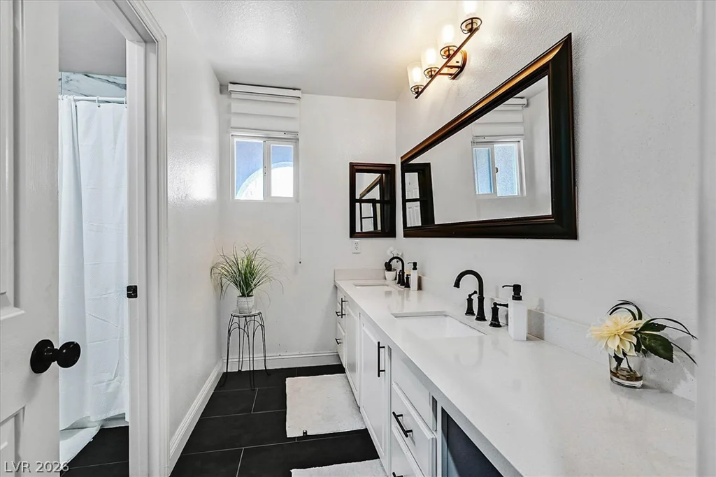 2647 Regency Cove, Las Vegas, NV 89121