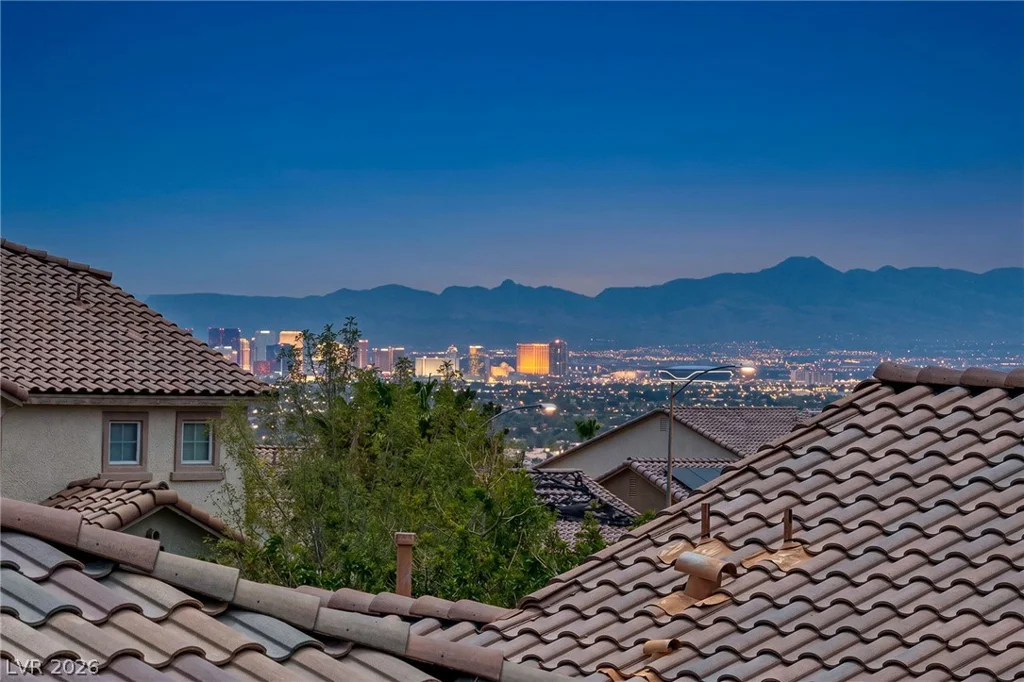 4512 Dawn Peak, Las Vegas, NV 89129