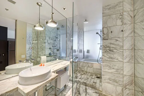 4381 Flamingo, Las Vegas, NV 89103