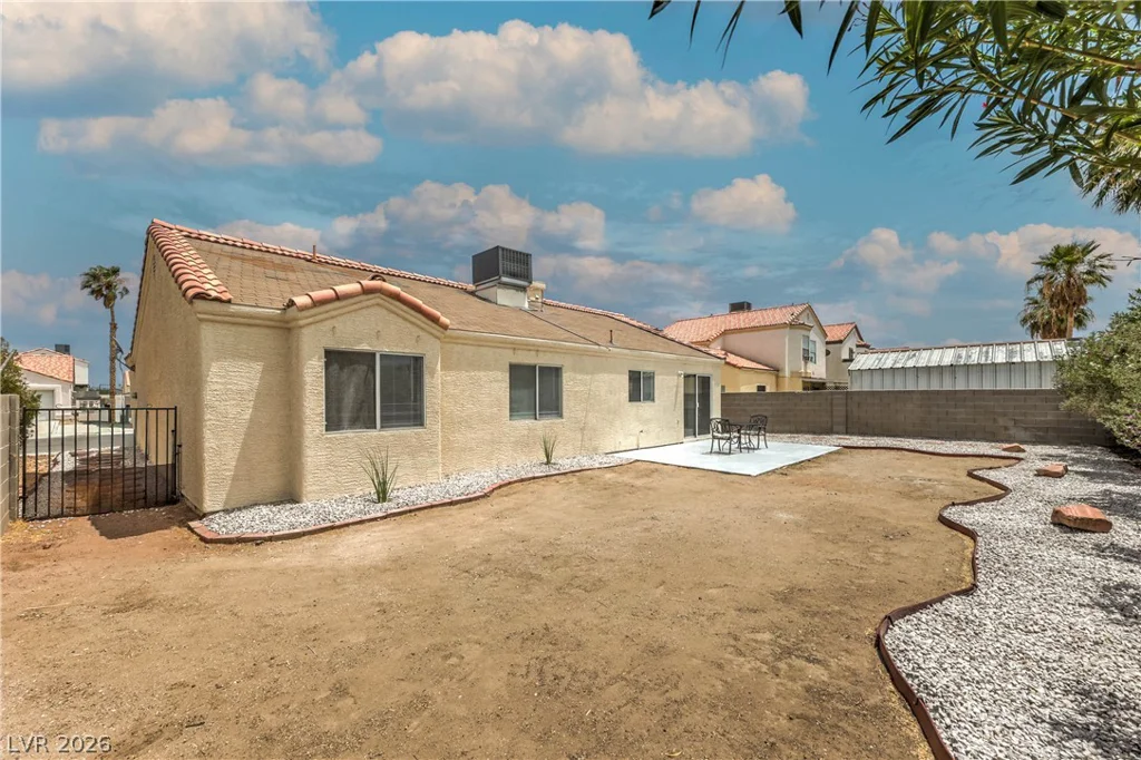 3511 Farina, North Las Vegas, NV 89032
