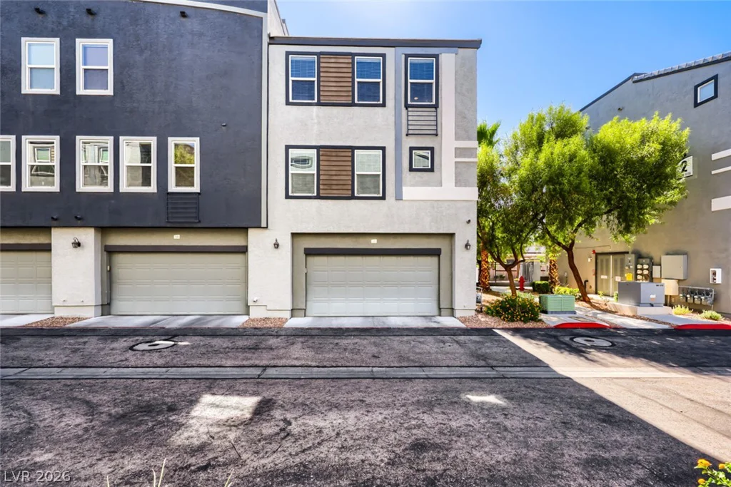 9050 Tropicana, Las Vegas, NV 89147