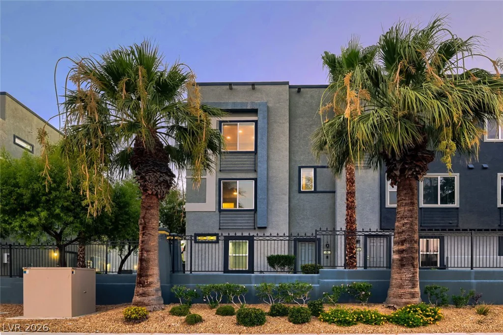 9050 Tropicana, Las Vegas, NV 89147