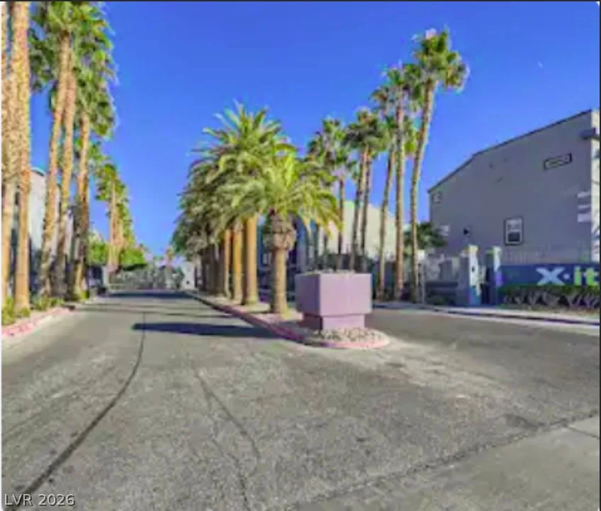 9050 Tropicana, Las Vegas, NV 89147
