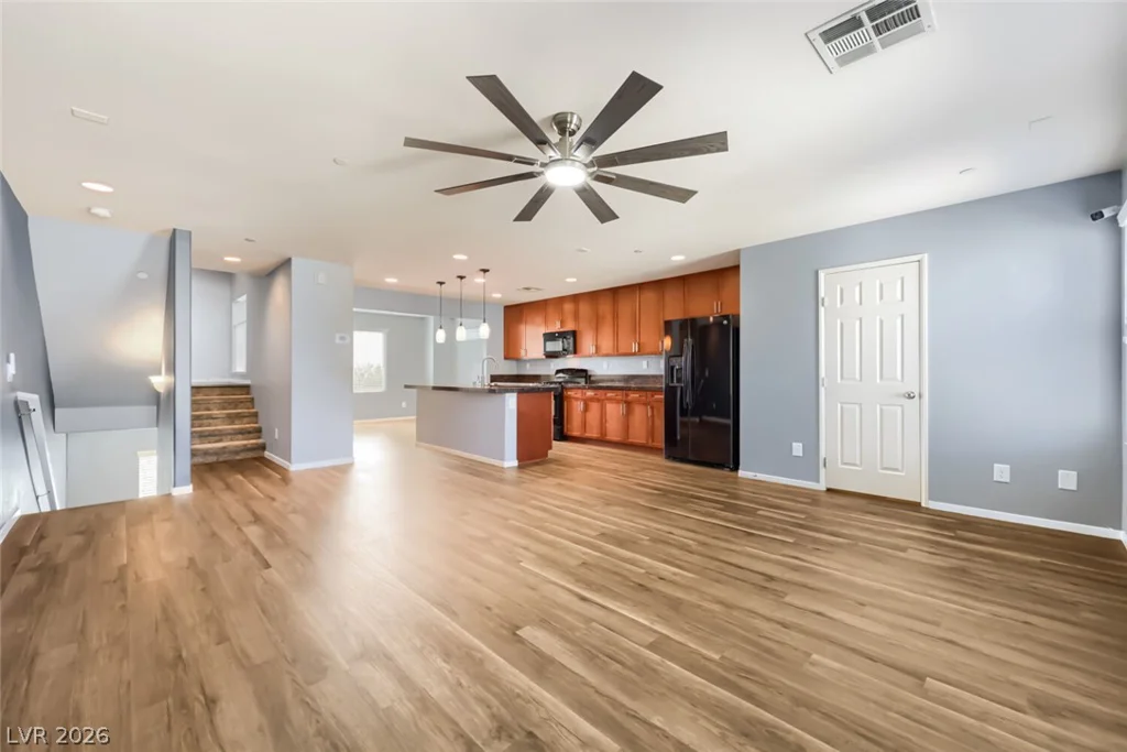 9050 Tropicana, Las Vegas, NV 89147