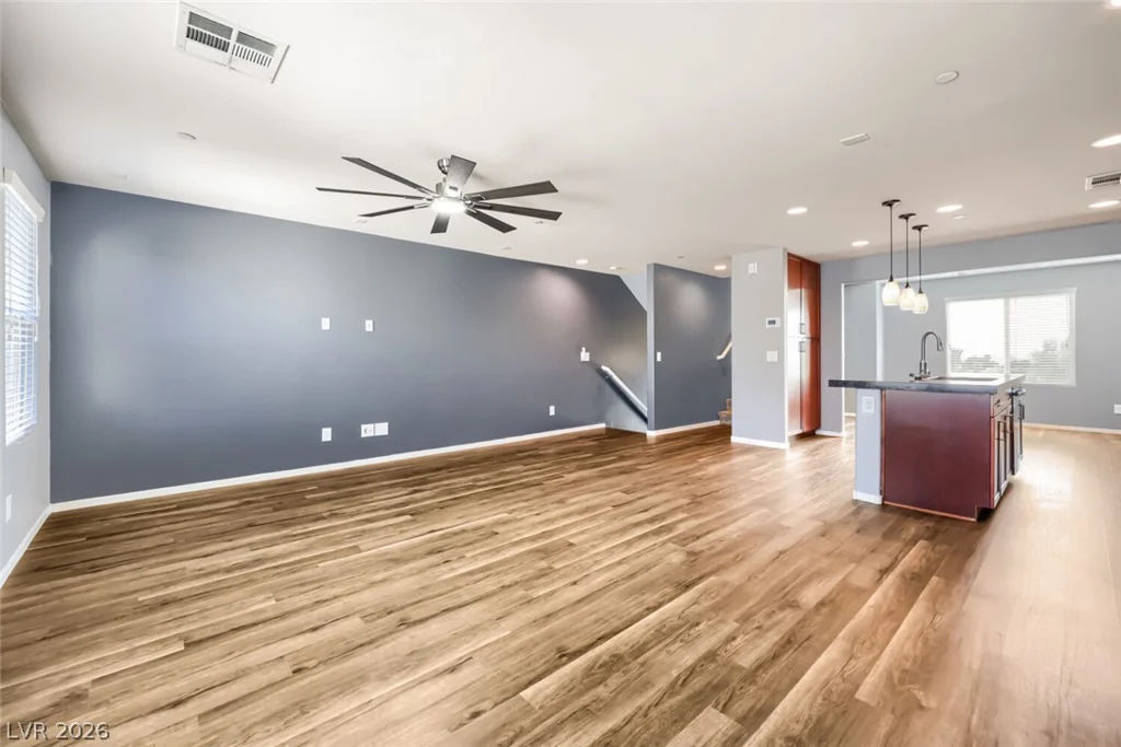 9050 Tropicana, Las Vegas, NV 89147