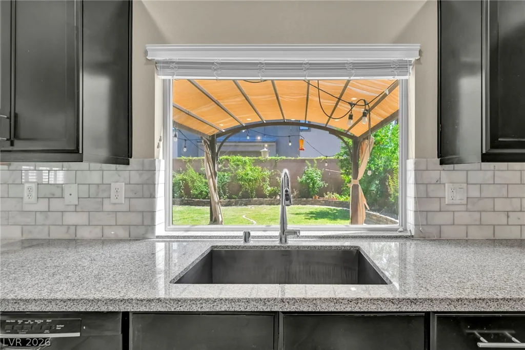 6571 Tangled Vines, Las Vegas, NV 89139