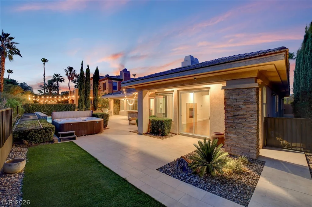 3209 Turtle Head Peak, Las Vegas, NV 89135