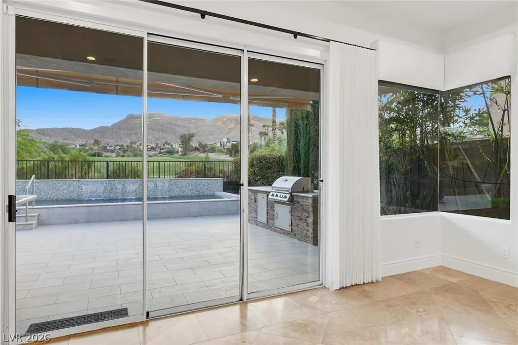 3209 Turtle Head Peak, Las Vegas, NV 89135