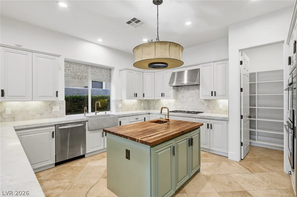 3209 Turtle Head Peak, Las Vegas, NV 89135