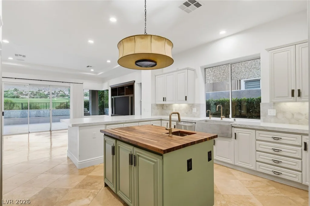 3209 Turtle Head Peak, Las Vegas, NV 89135