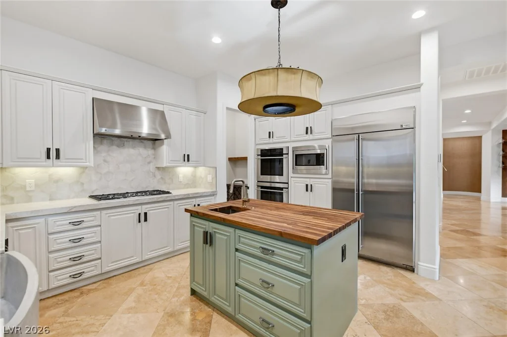 3209 Turtle Head Peak, Las Vegas, NV 89135
