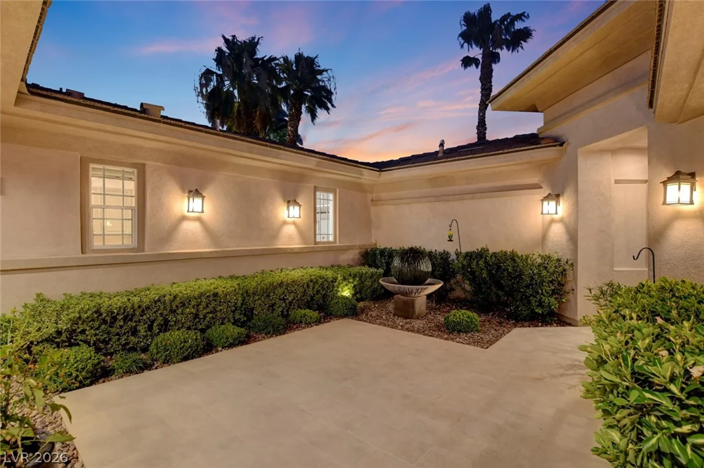 3209 Turtle Head Peak, Las Vegas, NV 89135