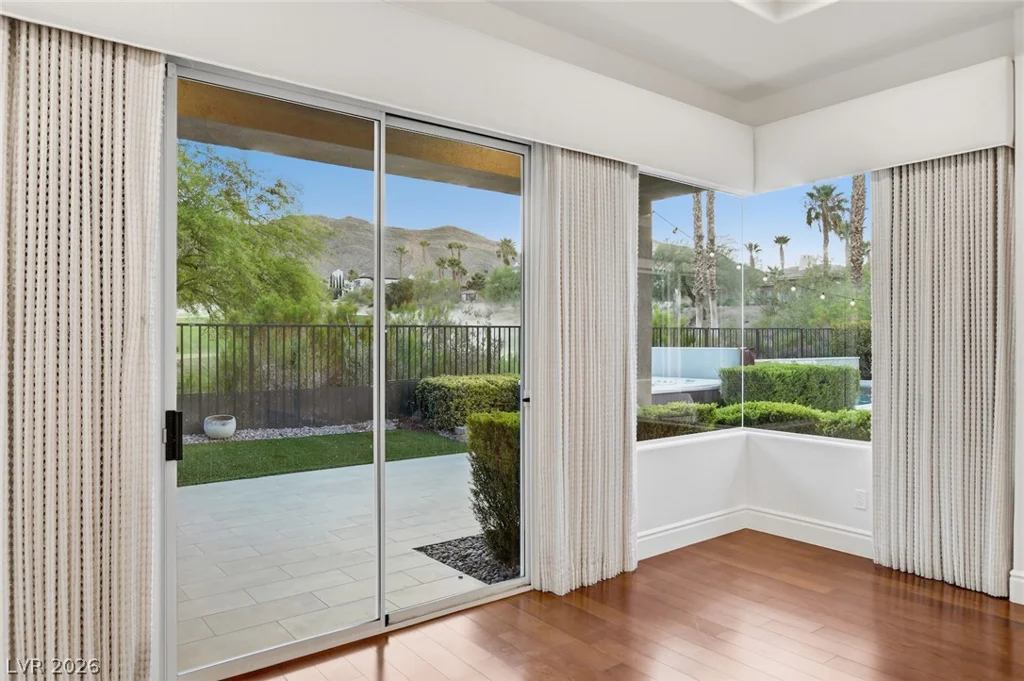 3209 Turtle Head Peak, Las Vegas, NV 89135