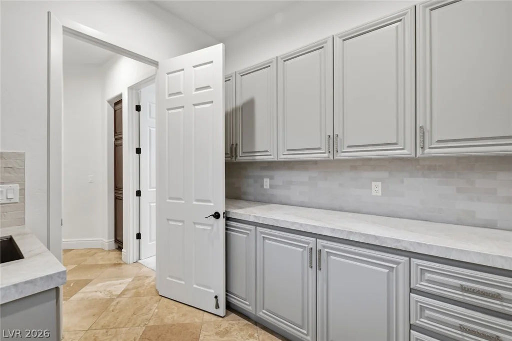 3209 Turtle Head Peak, Las Vegas, NV 89135