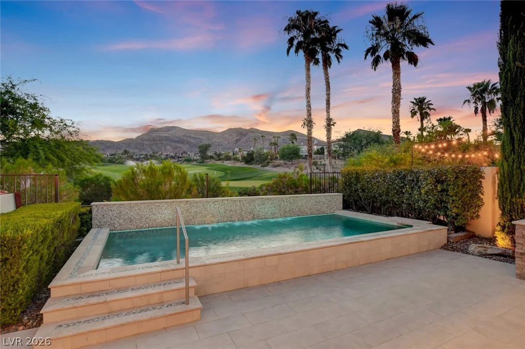 3209 Turtle Head Peak, Las Vegas, NV 89135