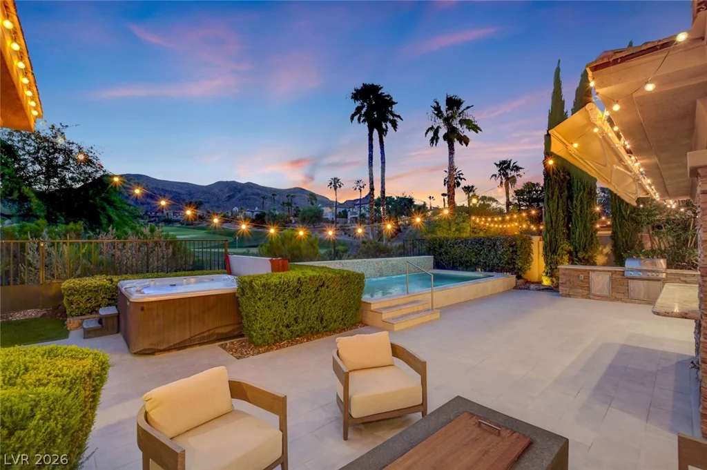 3209 Turtle Head Peak, Las Vegas, NV 89135