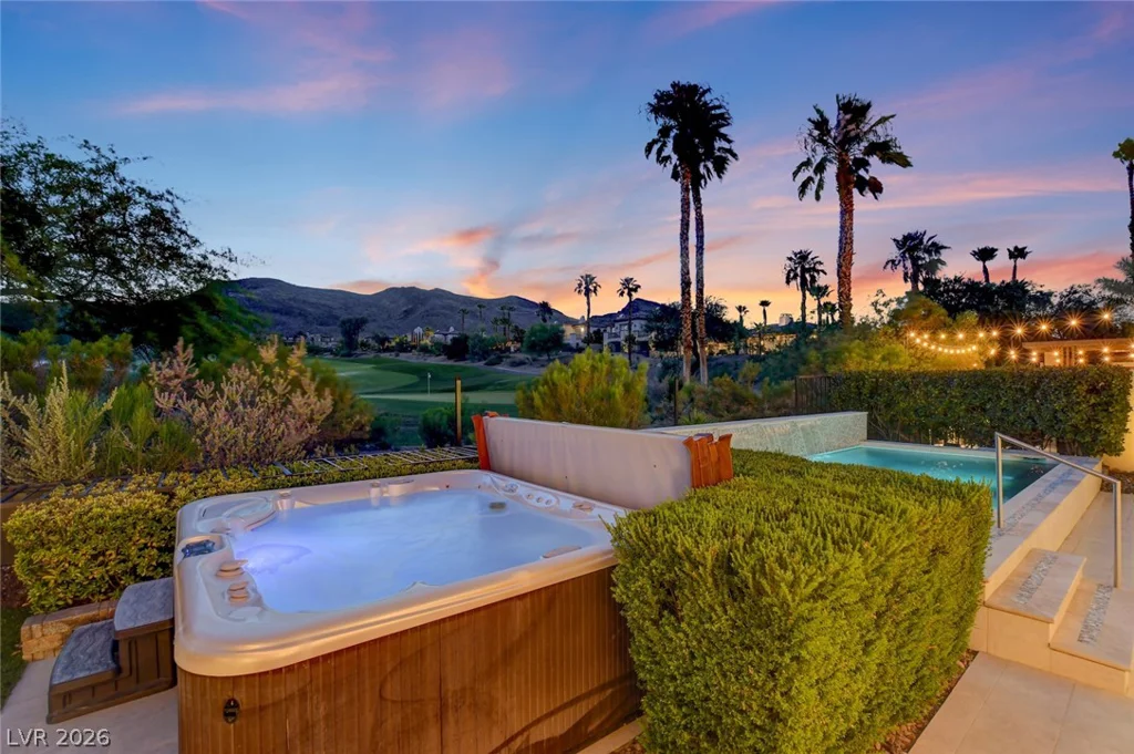 3209 Turtle Head Peak, Las Vegas, NV 89135