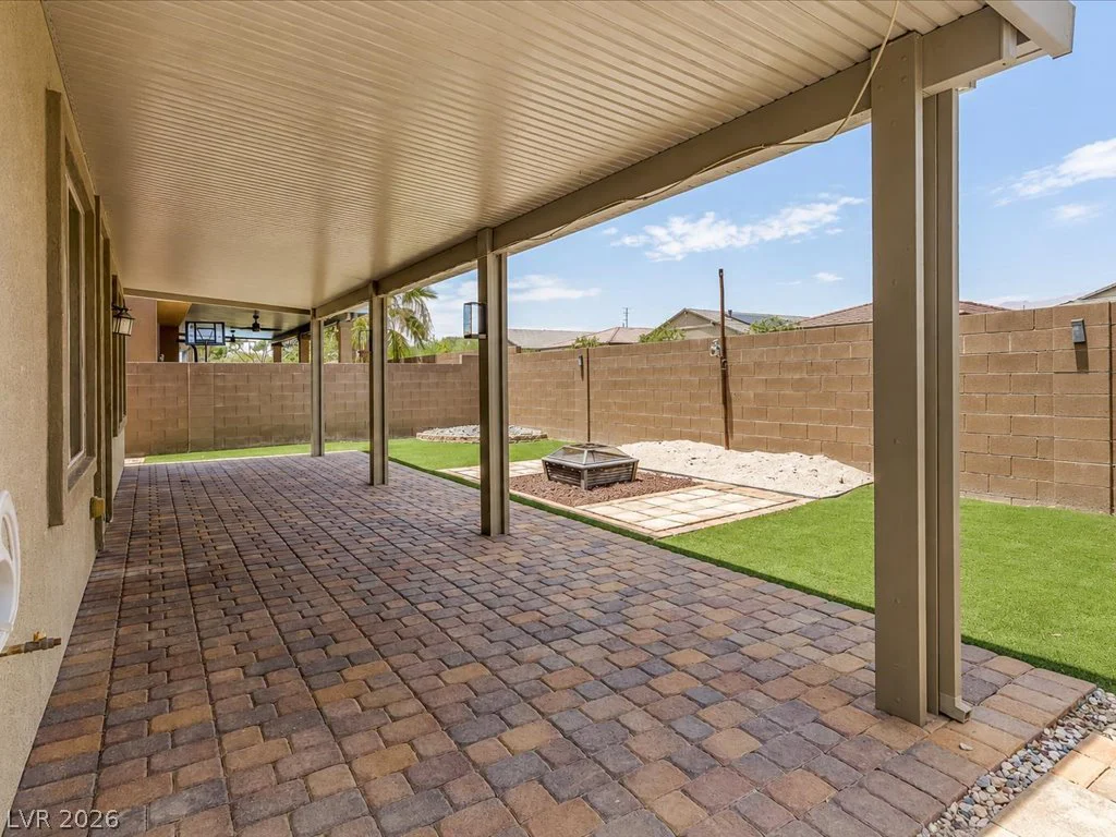 104 Delighted, North Las Vegas, NV 89031