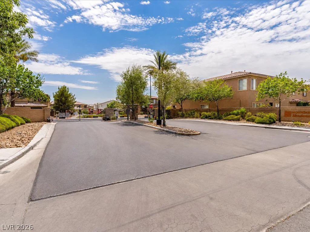 104 Delighted, North Las Vegas, NV 89031