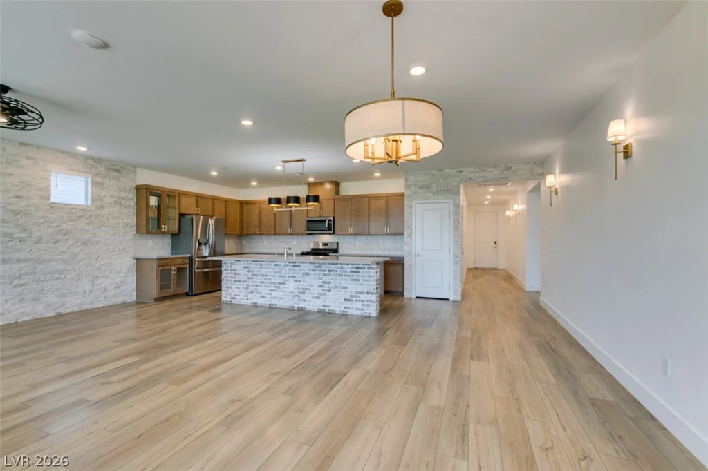 10184 Chrysolite, Las Vegas, NV 89143