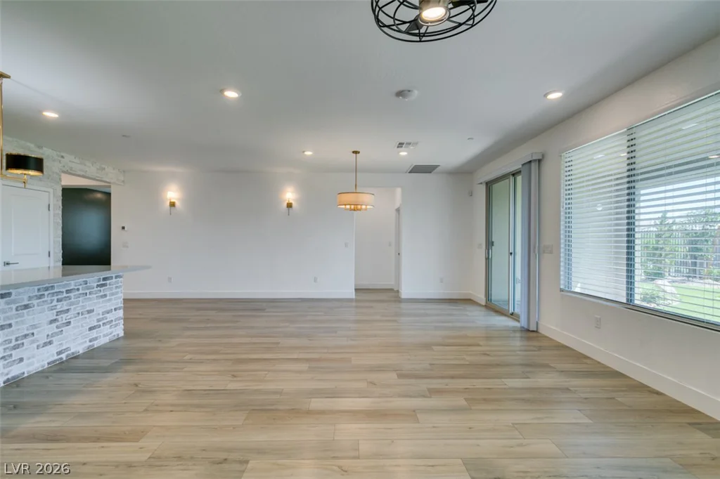 10184 Chrysolite, Las Vegas, NV 89143