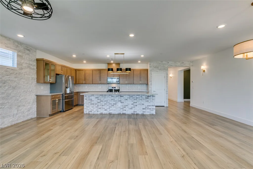 10184 Chrysolite, Las Vegas, NV 89143