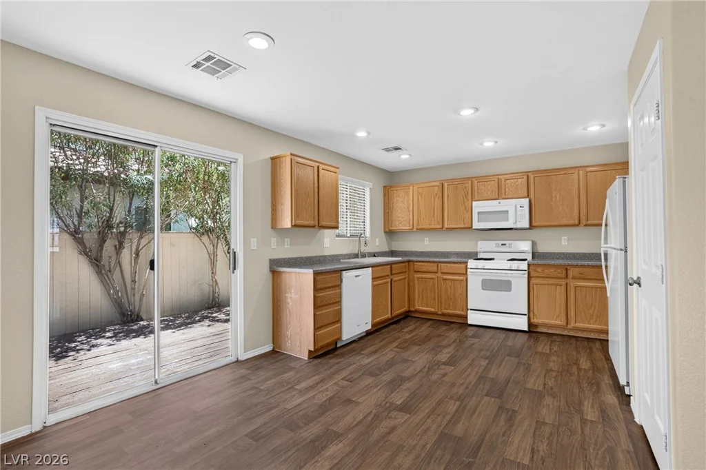 7236 Plushstone, Las Vegas, NV 89148