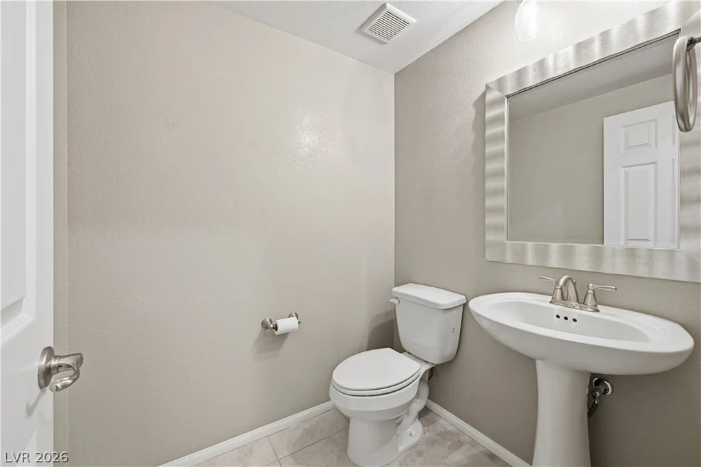 7910 Brookside Falls, Las Vegas, NV 89166