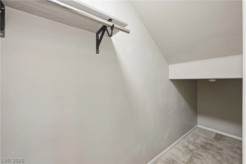 7910 Brookside Falls, Las Vegas, NV 89166
