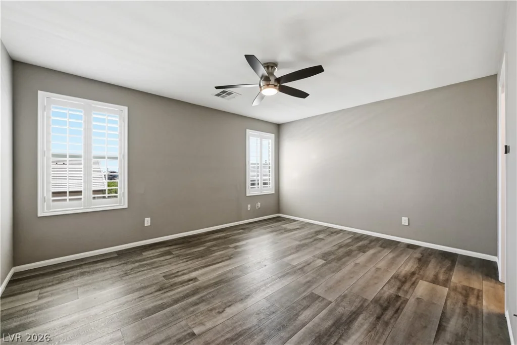 7910 Brookside Falls, Las Vegas, NV 89166