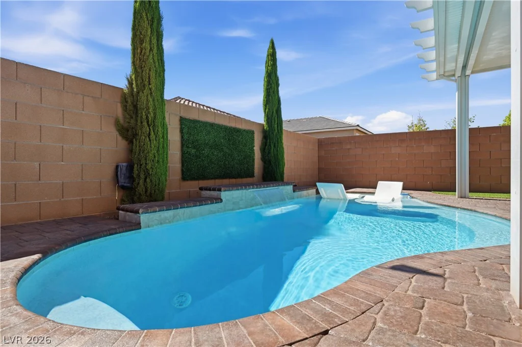 7910 Brookside Falls, Las Vegas, NV 89166