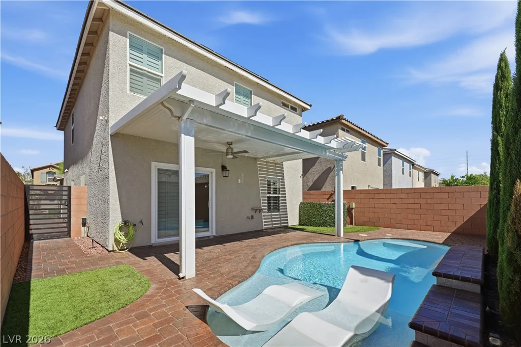 7910 Brookside Falls, Las Vegas, NV 89166
