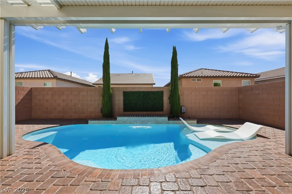7910 Brookside Falls, Las Vegas, NV 89166