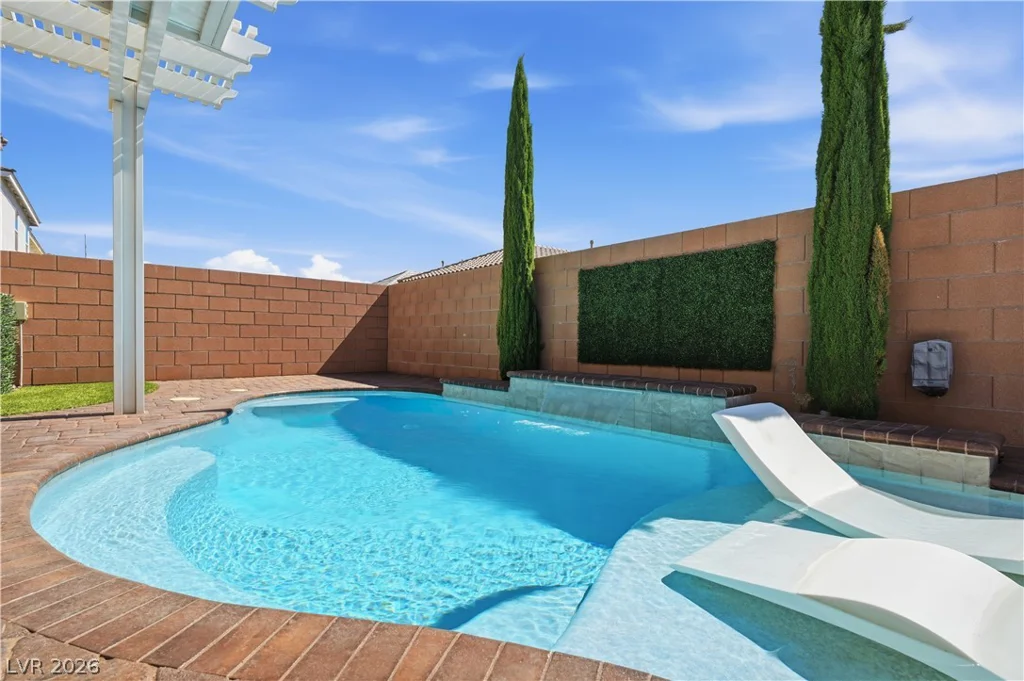 7910 Brookside Falls, Las Vegas, NV 89166