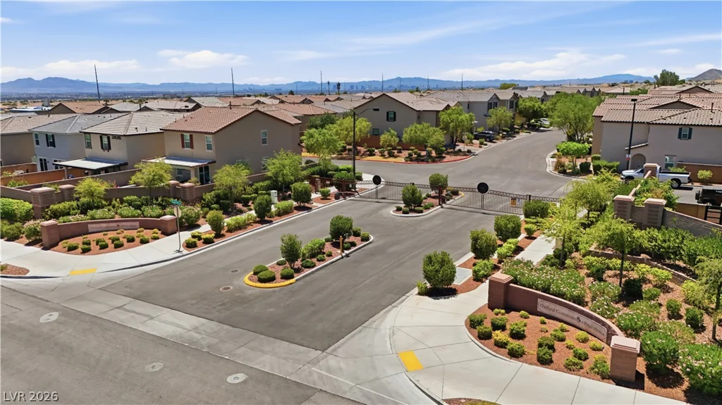 7910 Brookside Falls, Las Vegas, NV 89166