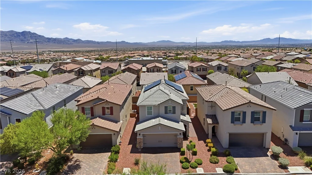 7910 Brookside Falls, Las Vegas, NV 89166