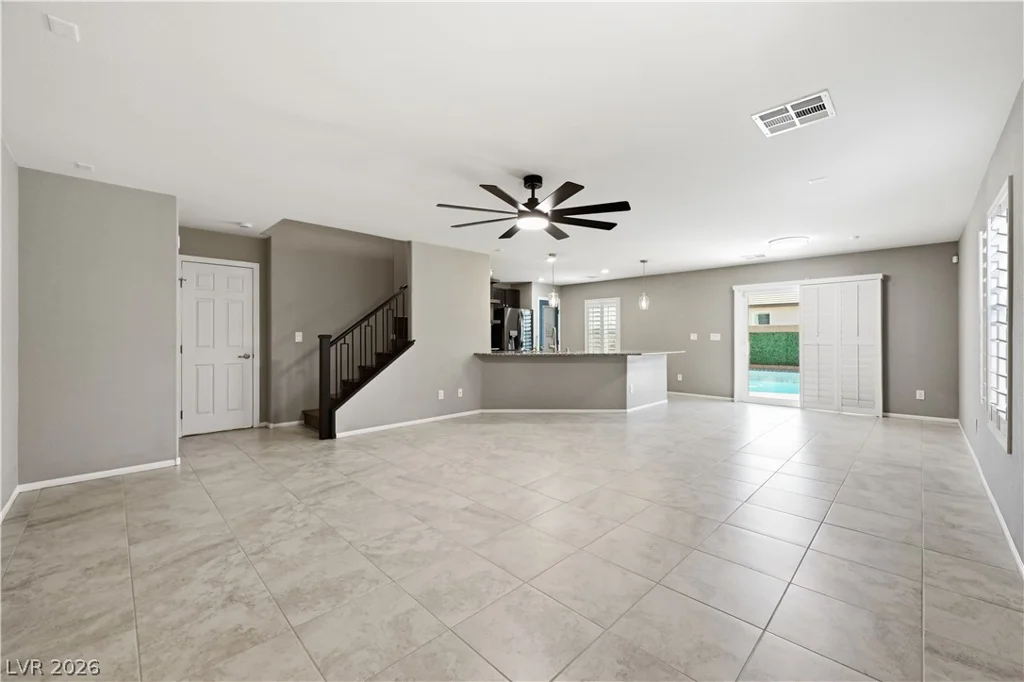 7910 Brookside Falls, Las Vegas, NV 89166