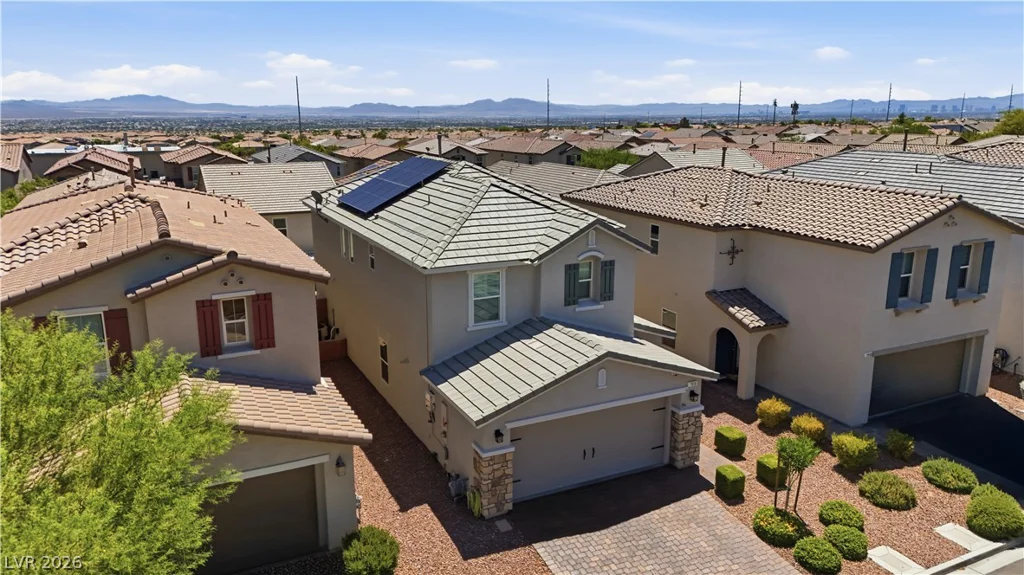 7910 Brookside Falls, Las Vegas, NV 89166