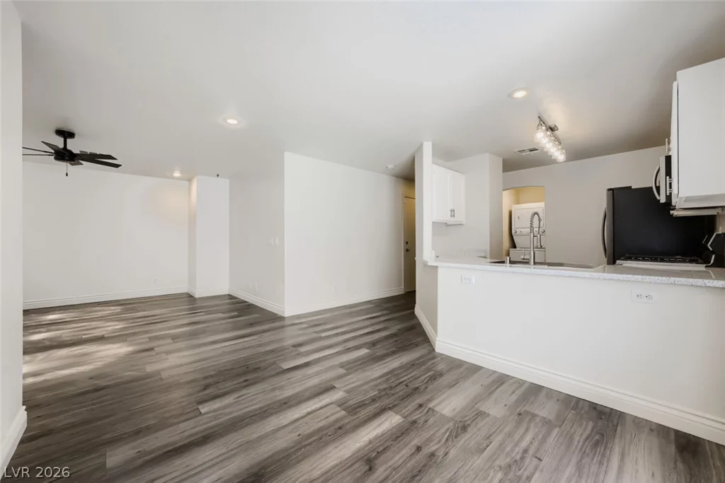 9970 Fragile Fields, Las Vegas, NV 89183
