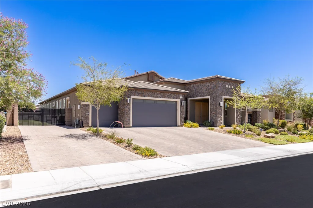 7036 Arabian Ridge, Las Vegas, NV 89131