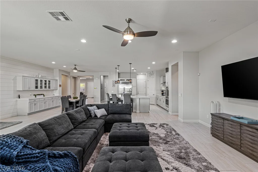 7036 Arabian Ridge, Las Vegas, NV 89131