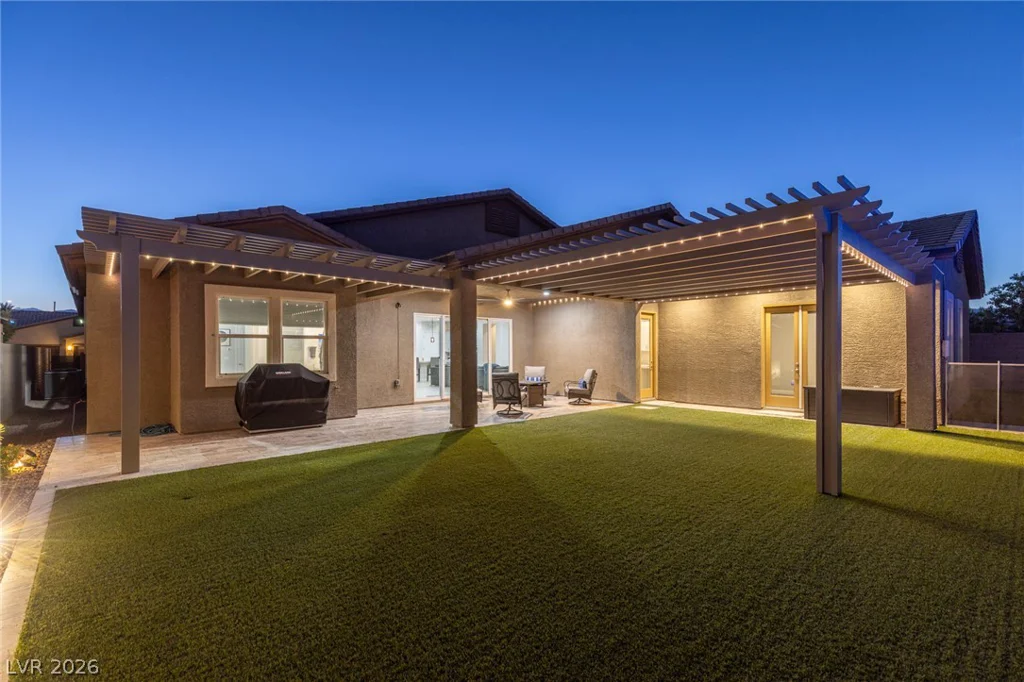 7036 Arabian Ridge, Las Vegas, NV 89131